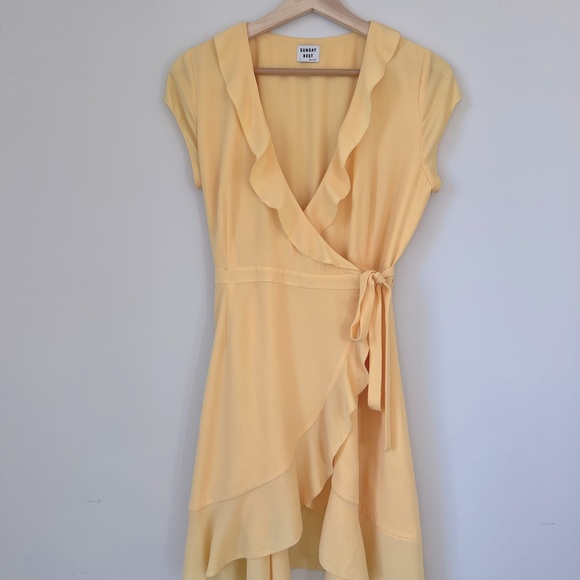 Aritzia Yellow Wrap Mini Dress Size 0 - Picture 3 of 3